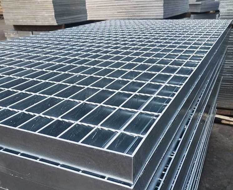 不銹鋼鋼格柵G504/40/100W,表面拋光處理,1.2米寬 不銹鋼鋼格柵G504/40/100W,表面拋光處理,1.2米寬